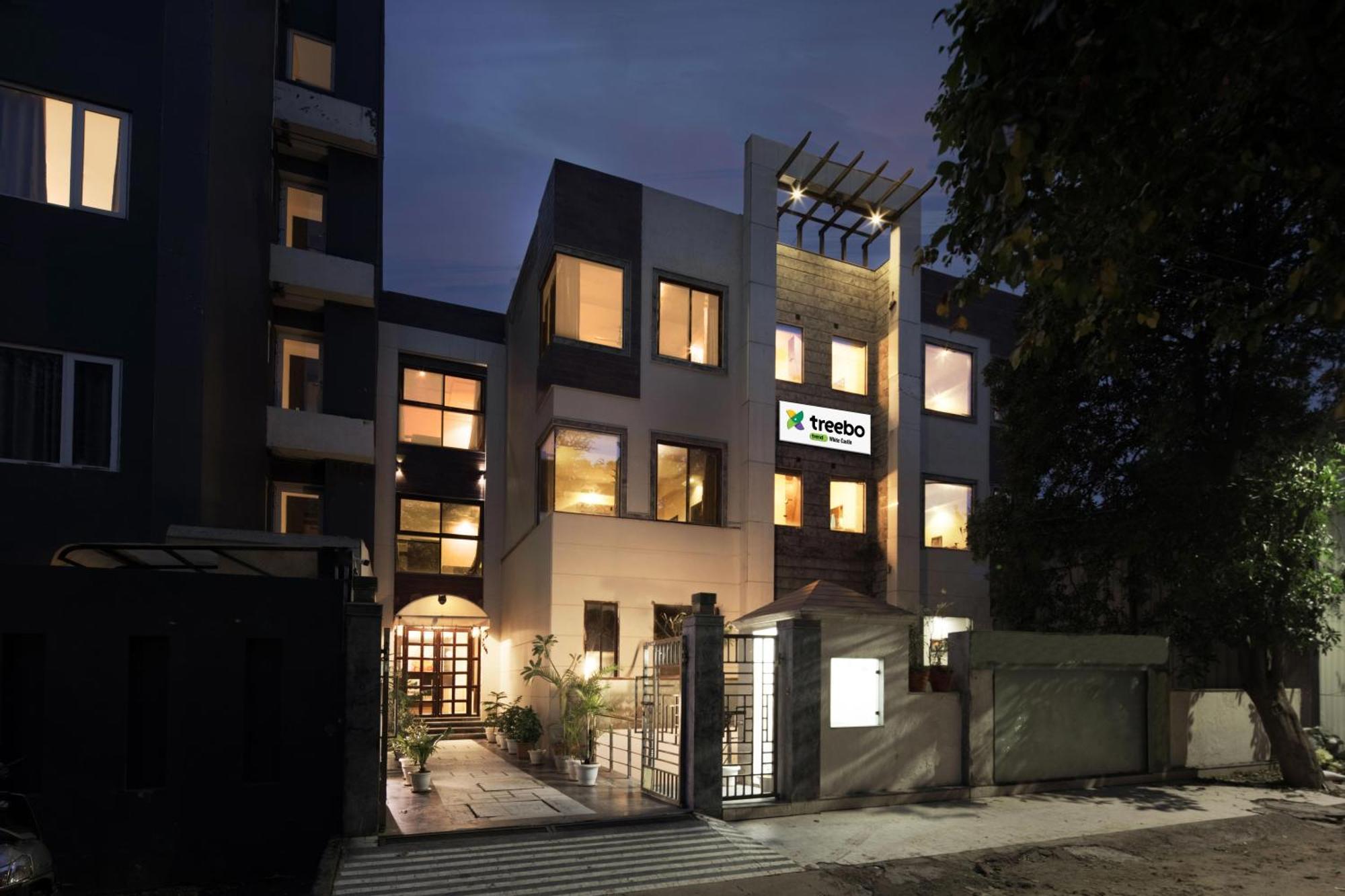 Hotel Treebo White Castle, Gurgaon Esterno foto