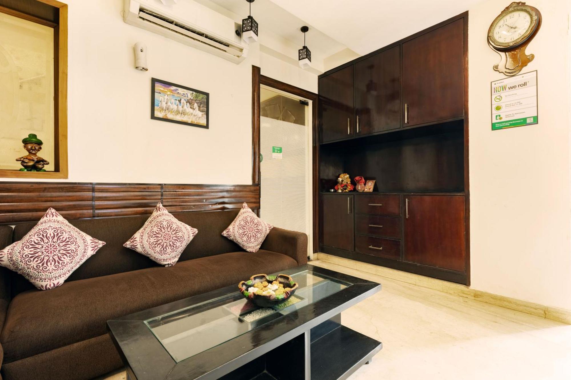 Hotel Treebo White Castle, Gurgaon Esterno foto