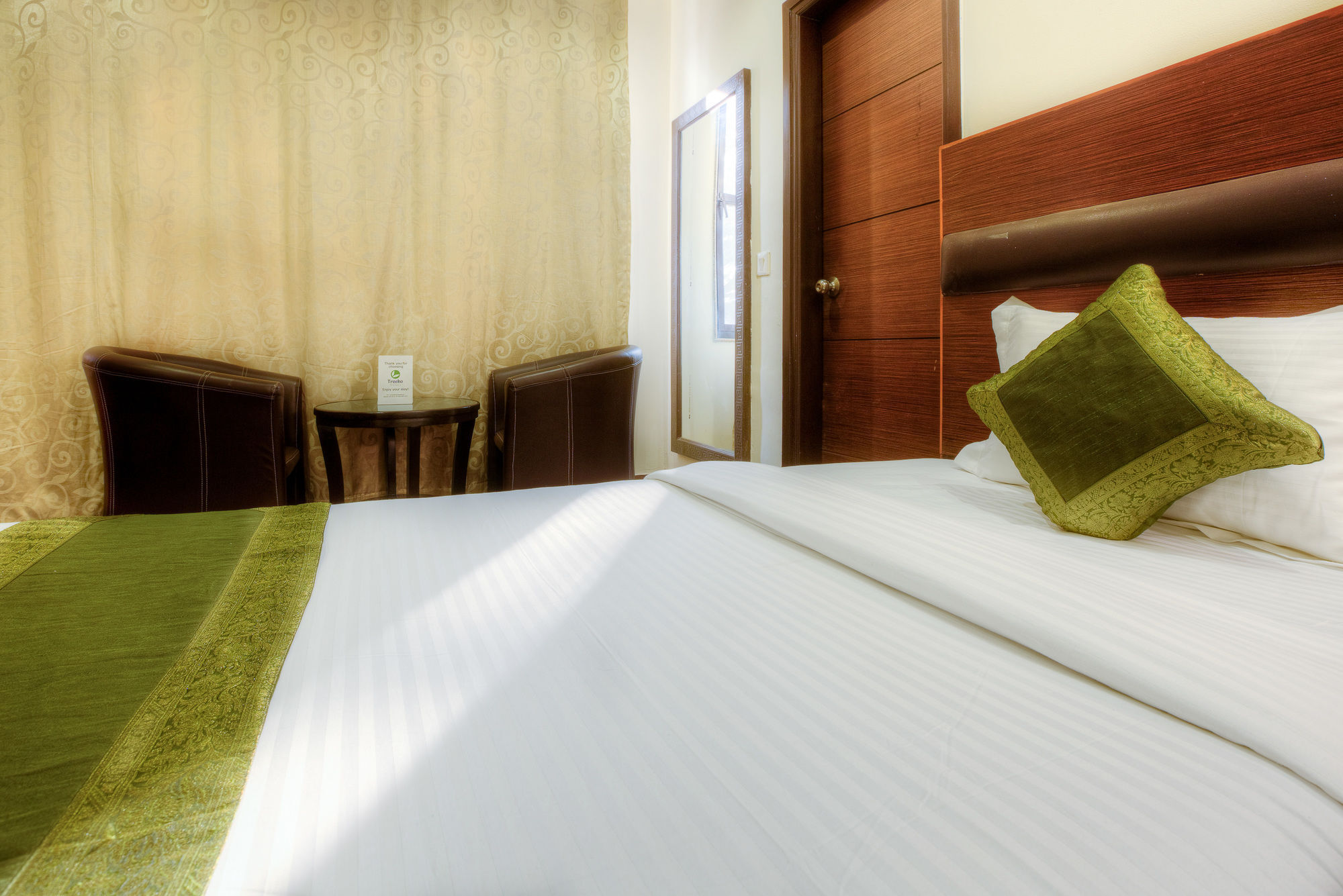 Hotel Treebo White Castle, Gurgaon Esterno foto